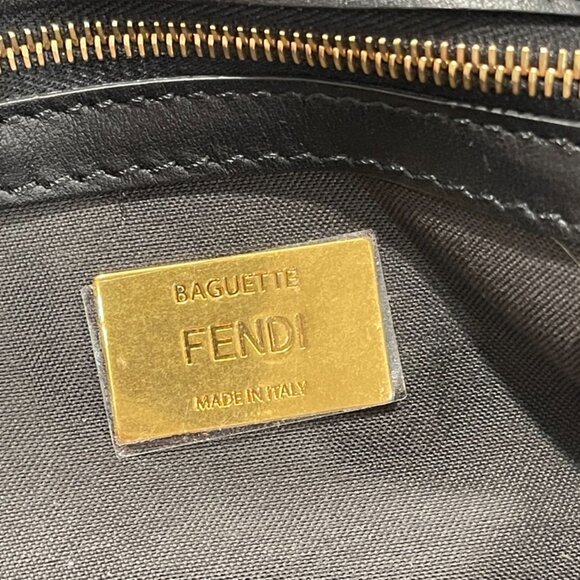 Fendi Baguette Medium FF Shearling Sheepskin Hand/Shoulder Bag (JB1297) - Picture 8 of 10